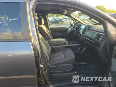 2023 Nissan TITAN SV Crew Cab Short Bed - zdjęcie 8 z 31 - miniatura