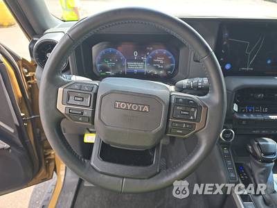 2024 Toyota Land Cruiser - zdjęcie 10 z 20 - miniatura
