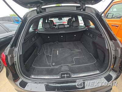 2025 Mercedes-Benz AMG GLC 43 4MATIC - zdjęcie 16 z 23 - miniatura