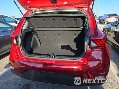 2025 Hyundai Venue SEL - zdjęcie 16 z 23 - miniatura