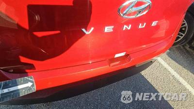 2025 Hyundai Venue SEL - zdjęcie 23 z 23 - miniatura