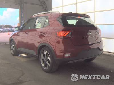 2025 Hyundai Venue SEL - zdjęcie 6 z 23 - miniatura