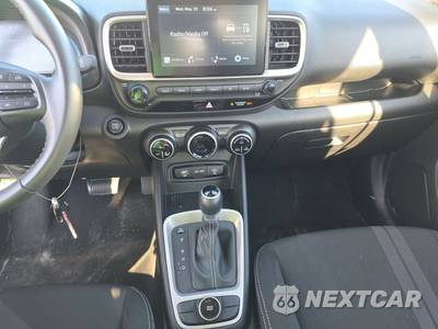 2025 Hyundai Venue SEL - zdjęcie 11 z 23 - miniatura