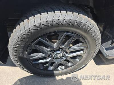 2024 Toyota Sequoia Limited - zdjęcie 10 z 31 - miniatura