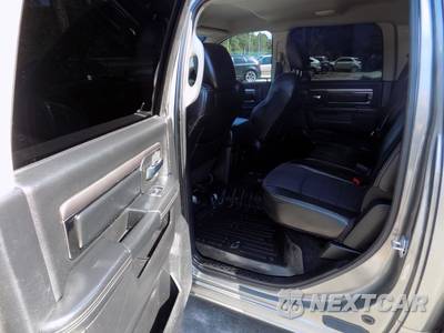 2013 Ram 1500 Sport Crew Cab Short Bed - zdjęcie 12 z 20 - miniatura