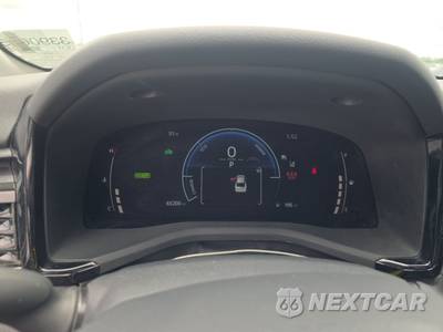 2025 Toyota Camry LE - zdjęcie 12 z 19 - miniatura