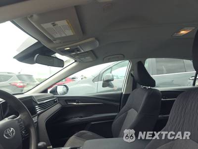 2025 Toyota Camry LE - zdjęcie 18 z 19 - miniatura
