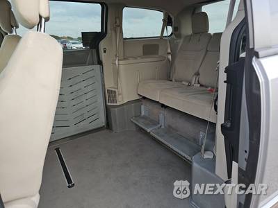 2015 Dodge Grand Caravan SXT 121.2" WB - zdjęcie 13 z 23 - miniatura