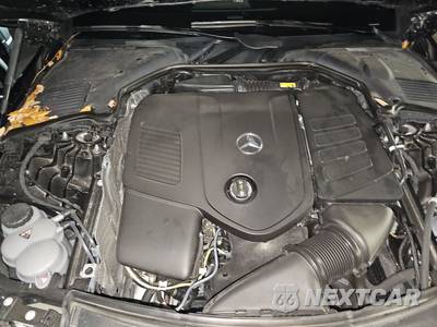 2025 Mercedes-Benz C 300 4MATIC - zdjęcie 15 z 21 - miniatura