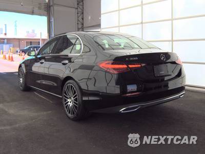 2025 Mercedes-Benz C 300 4MATIC - zdjęcie 6 z 19 - miniatura