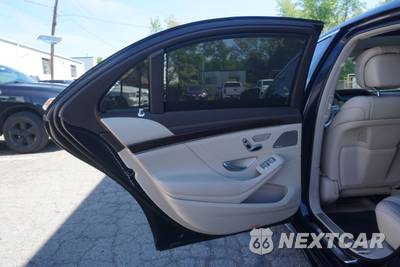 2019 Mercedes-Benz S 560 4MATIC Sedan - zdjęcie 19 z 64 - miniatura