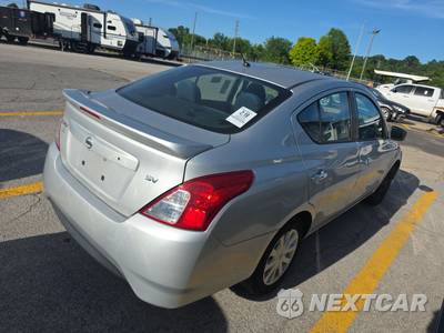 2019 Nissan Versa Sedan SV - zdjęcie 4 z 37 - miniatura