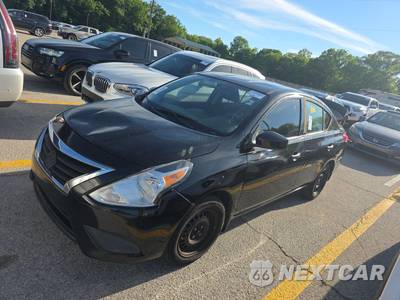 2018 Nissan Versa Sedan S Plus - zdjęcie 1 z 60 - miniatura
