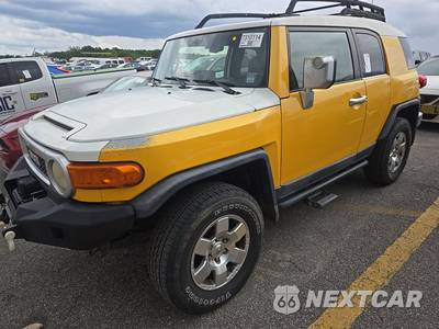 2009 Toyota FJ Cruiser w/Rear Doors