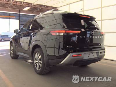 2022 Nissan Pathfinder SL - zdjęcie 8 z 34 - miniatura