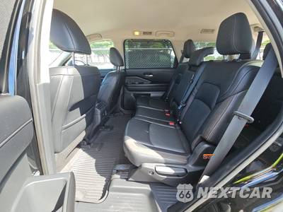 2022 Nissan Pathfinder SL - zdjęcie 19 z 34 - miniatura