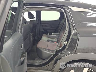 2025 Nissan Kicks SR - zdjęcie 13 z 20 - miniatura