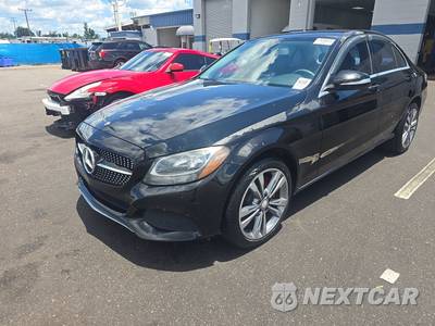 2015 Mercedes-Benz C 300 4MATIC Sedan - zdjęcie 1 z 29 - miniatura