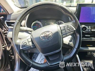 2024 Toyota Highlander Hybrid XLE - zdjęcie 10 z 23 - miniatura