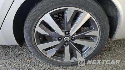 2020 Nissan Versa SR - zdjęcie 40 z 44 - miniatura