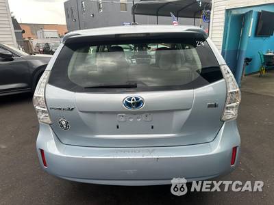 2012 Toyota Prius v Three - zdjęcie 4 z 19 - miniatura