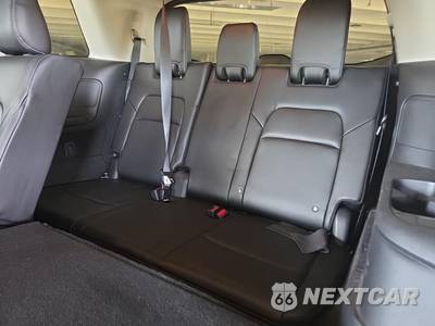2023 Nissan Pathfinder SL - zdjęcie 15 z 28 - miniatura