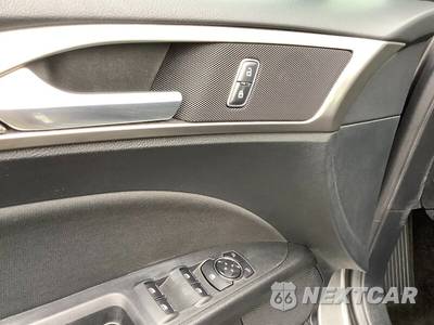 2018 Ford Fusion SE - zdjęcie 15 z 43 - miniatura
