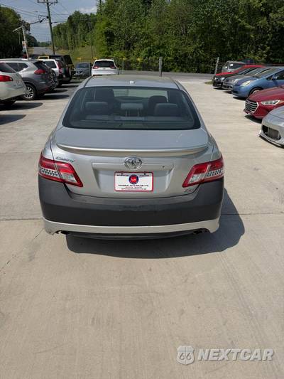 2011 Toyota Camry SE - zdjęcie 3 z 15 - miniatura