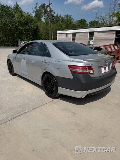2011 Toyota Camry SE - zdjęcie 11 z 15 - miniatura