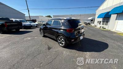 2022 Hyundai Venue SEL - zdjęcie 4 z 14 - miniatura