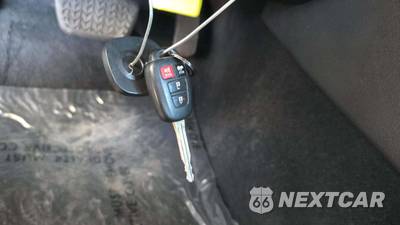 2012 Toyota Camry SE - zdjęcie 19 z 29 - miniatura