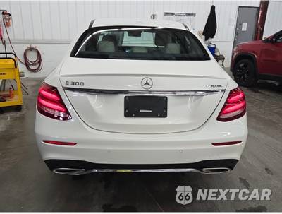 2017 Mercedes-Benz E 300 Sport 4MATIC Sedan - zdjęcie 4 z 13 - miniatura