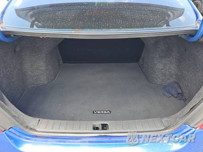 2012 Nissan Versa 1.6 SV Sedan - zdjęcie 16 z 33 - miniatura