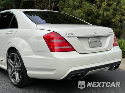 2011 Mercedes-Benz S 63 AMG - zdjęcie 18 z 40 - miniatura