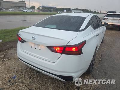 2020 Nissan Altima S - zdjęcie 5 z 17 - miniatura