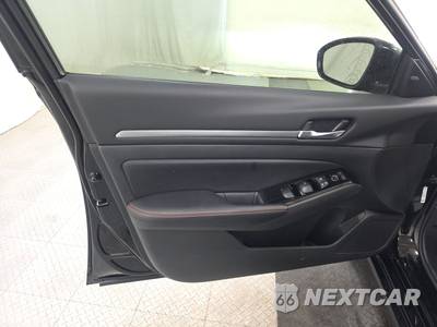 2024 Nissan Altima SR - zdjęcie 9 z 17 - miniatura