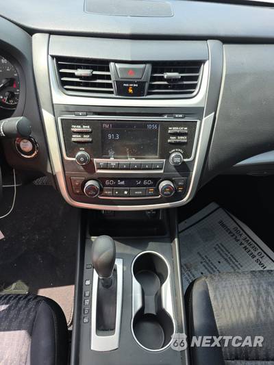 2017 Nissan Altima 2.5 SV - zdjęcie 11 z 20 - miniatura