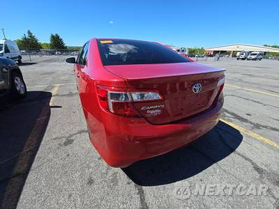2014 Toyota Camry SE - zdjęcie 6 z 24 - miniatura