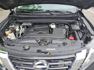2018 Nissan Pathfinder Platinum - zdjęcie 16 z 19 - miniatura