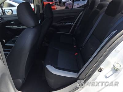 2020 Nissan Versa SV - zdjęcie 13 z 30 - miniatura