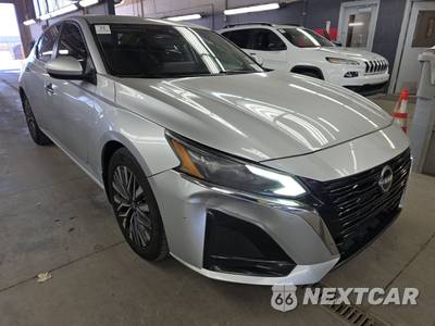 2023 Nissan Altima SV - zdjęcie 3 z 31 - miniatura