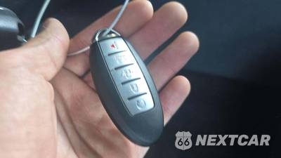 2017 Nissan Maxima SV - zdjęcie 18 z 43 - miniatura