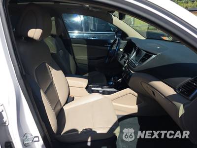 2017 Hyundai Tucson Limited - zdjęcie 8 z 24 - miniatura
