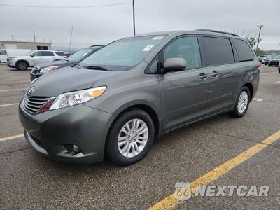 2012 Toyota Sienna XLE 8-Passenger 119.3" WB