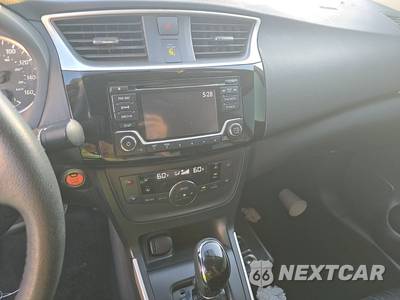 2018 Nissan Sentra SV - zdjęcie 11 z 27 - miniatura