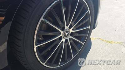 2020 Mercedes-Benz C 300 Sedan - zdjęcie 25 z 28 - miniatura