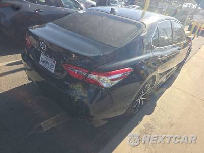 2020 Toyota Camry SE - zdjęcie 4 z 27 - miniatura