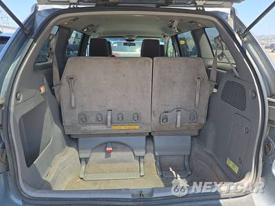2010 Toyota Sienna LE Minivan 7-Passenger 119.3" WB - zdjęcie 17 z 43 - miniatura