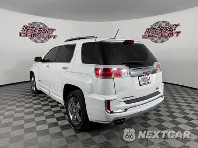 2017 GMC Terrain Denali 5SA - zdjęcie 5 z 46 - miniatura