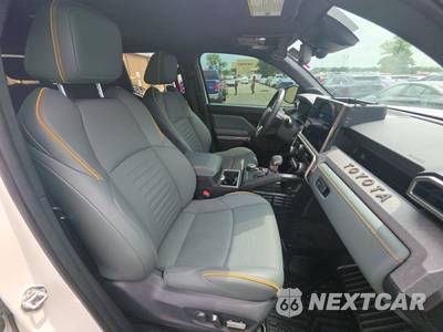 2025 Toyota Tacoma i-FORCE MAX Trailhunter Crew Cab Long Bed - zdjęcie 8 z 20 - miniatura